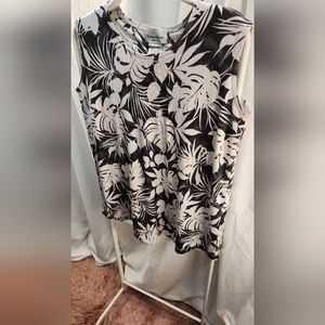 BRYLANE WOMAN TOP